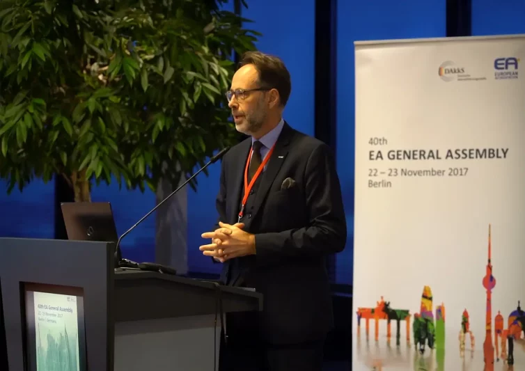 Presentation of EA core values by Peter Strömbäck (40th EA General Assembly, Berlin – November 2017)